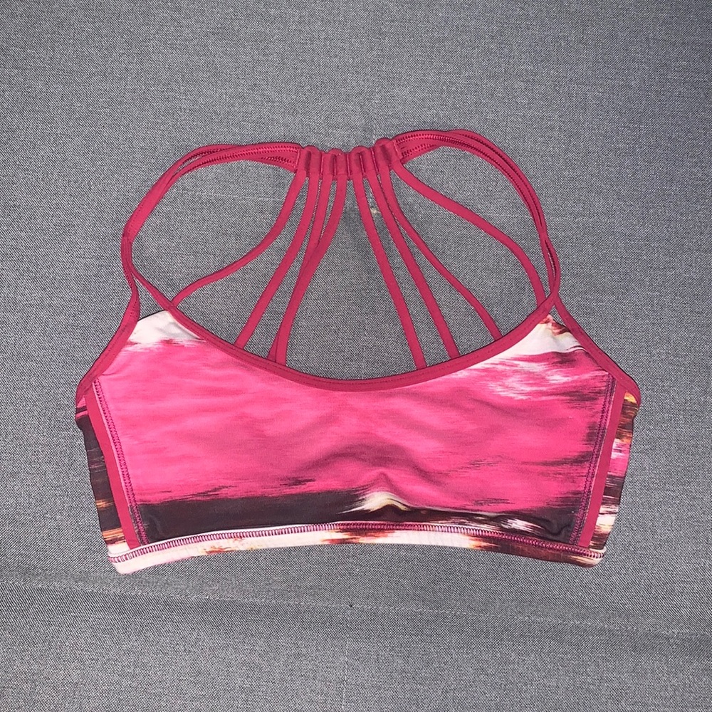 Pink lululemon sports bra